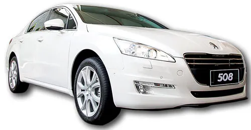 Peugeot 508 tiện nghi và an toàn