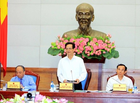 Prime Minister Nguyen Tan Dung has working session with the Viet Nam Farmers' Union (VFU) yesterday. — VNA/VNS Photo An Dang.