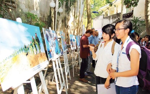 Exhibition of wining works at the Ho Chi Minh City Writers Association