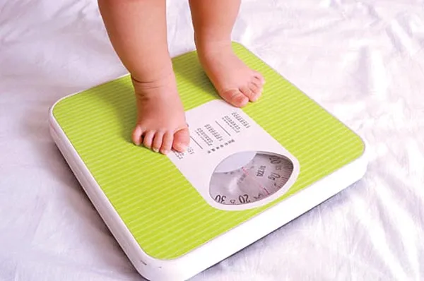 Tại sao con chậm tăng cân?