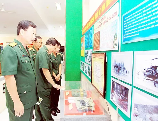 Triển lãm “40 năm - Mùa xuân đại thắng”