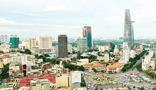 Họa chân dung Bác trước cửa ngõ Sài Gòn