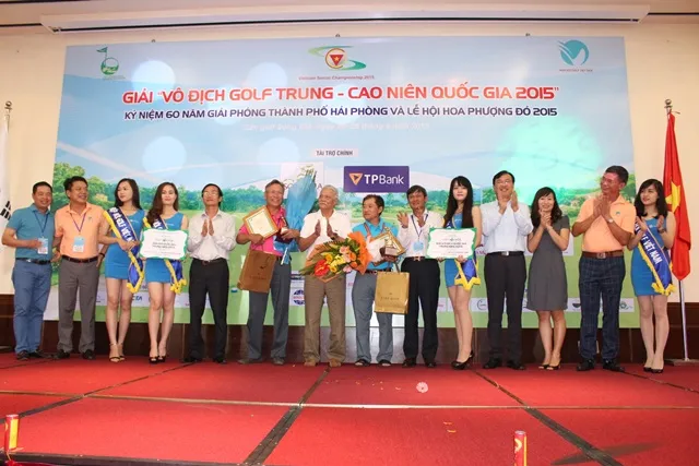 Các tay golf hơn 40 tuổi thi đấu giải VĐQG 2015 ảnh 1