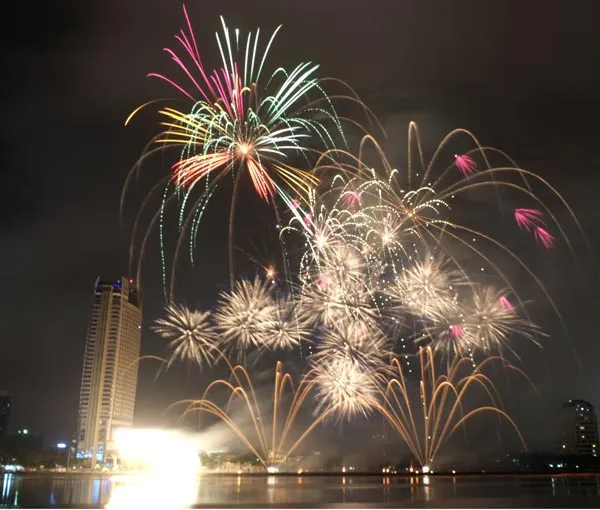 Đại tiệc pháo hoa trên sông Hàn ảnh 4