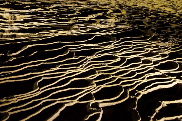 Terraced-field shaped stalactites in the cave (Photo: Ryal Deboodt)