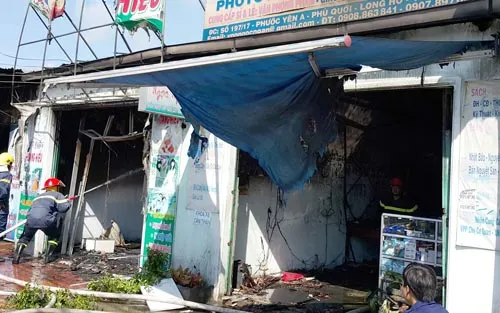 Cháy lớn gây nhiều thiệt hại tại Vĩnh Long, Bến Tre, Cà Mau