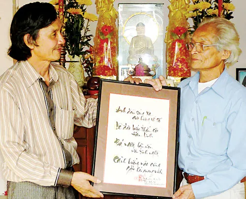 “Ông Đồ” phố núi