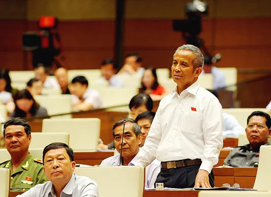 Sửa Điều 60 Luật Bảo hiểm xã hội: Nên trao cho người lao động quyền lựa chọn