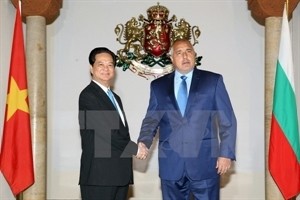 Prime Minister Nguyen Tan Dung (L) and his Bulgarian counterpart Boyko Borissov (Source: VNA)