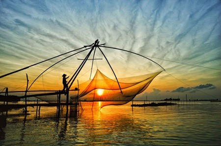 A Vietnamese drawcard: Sunset in the southern province of An Giang. (Photo kolor.com.vn)
