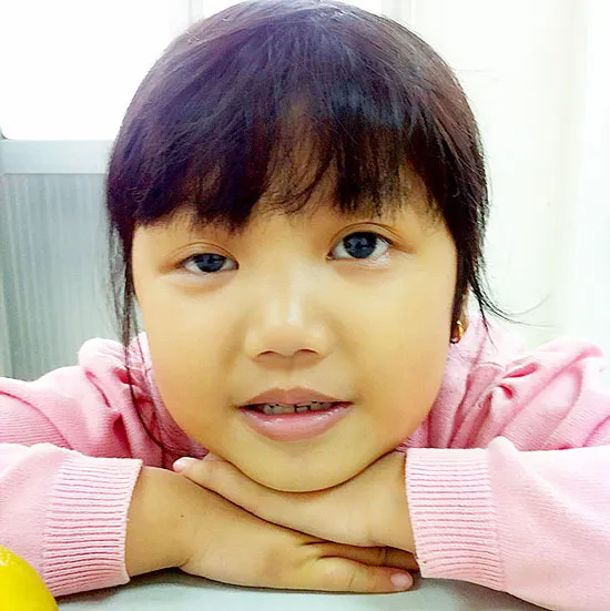 Nụ cười hồn nhiên đã trở lại với bé My