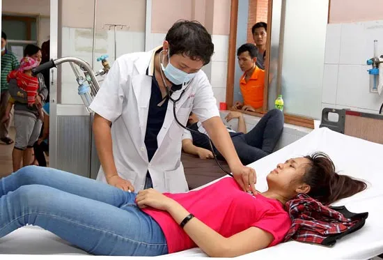 33 công nhân nhập viện do nghi ngộ độc khí