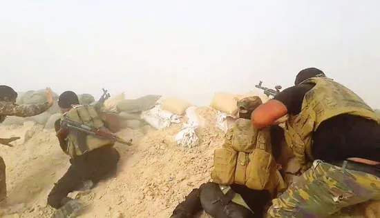 Mỹ điều động thêm quân chống IS