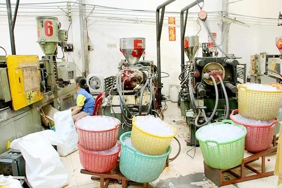 Khổ vì sản xuất ô nhiễm