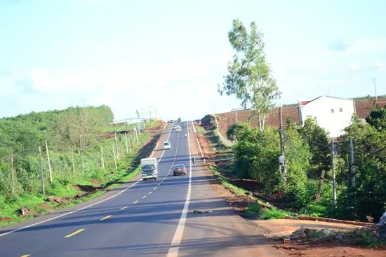 Thông xe đường Hồ Chí Minh đoạn qua Gia Lai, Kon Tum ảnh 2
