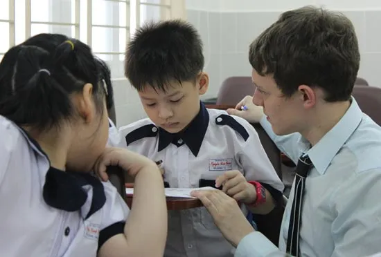 Hướng học sinh vào thực tiễn