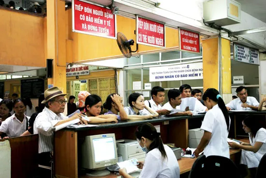 Nhiều rào cản thực hiện chính sách BHYT