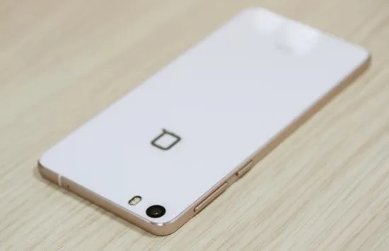 Ra mắt Q Smartphone ảnh 3