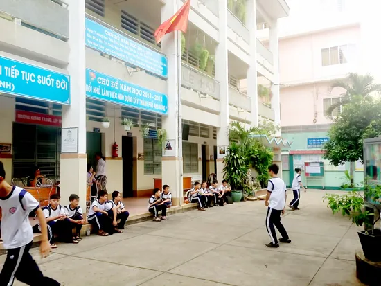 Trường lớp thiếu chuẩn, phụ huynh “tẩy chay”