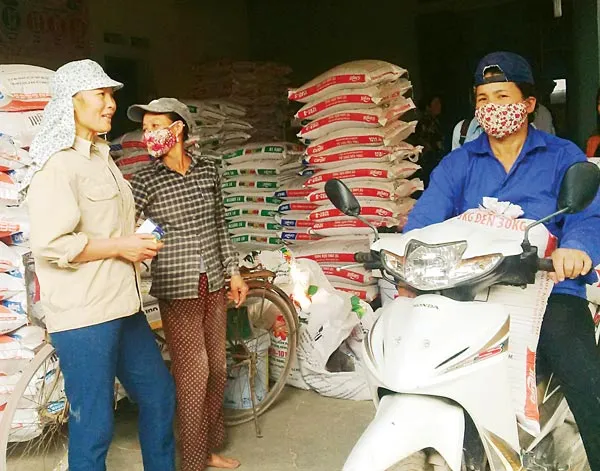 Đầu tư nguồn nguyên liệu thức ăn chăn nuôi - Bài 1: Nghịch lý thức ăn nhập ngoại