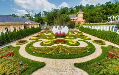 Lễ hội hoa trên đỉnh Bà Nà