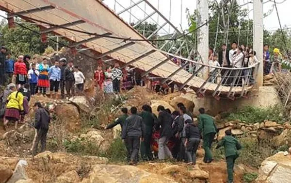 Vụ án sập cầu Chu Va: 23 năm tù giam cho 3 bị cáo