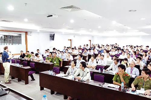 Hội thảo chuyên đề và trình diễn dưới nước: “Phương tiện ngầm điều khiển từ xa (ROV) - công nghệ và ứng dụng"