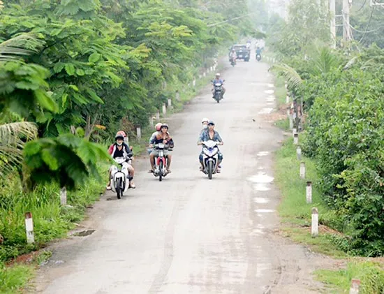 Giao thông nông thôn tại TPHCM: Nhà nước và dân cùng làm