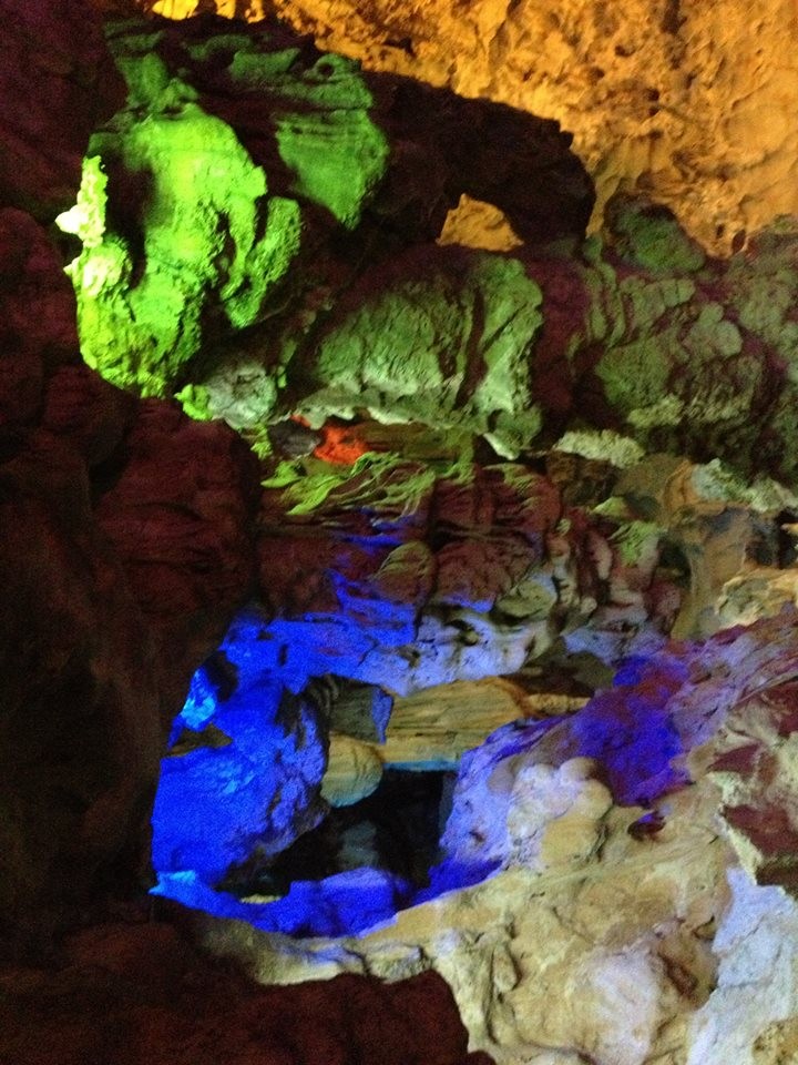 Thien Cung cave in Ha Long, Quang Ninh Province (Photo: KK)