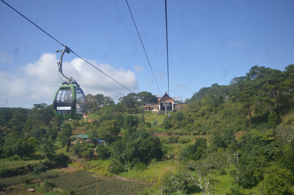 A cable car system linking An Thoi Town and Hon Thom Isle on Phu Quoc Island will be built. (Photo: KK)