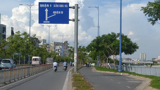 Mở rộng làn  xe máy trên đường Võ Văn Kiệt