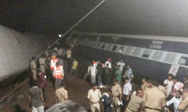 Ấn Độ: Hai vụ tai nạn tàu hoả trật bánh, 30 người thiệt mạng