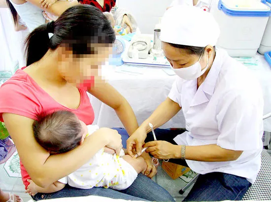 Bồi thường tai biến tiêm chủng: Không dễ!