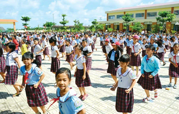 Năm học mới của học sinh vùng sâu ảnh 5