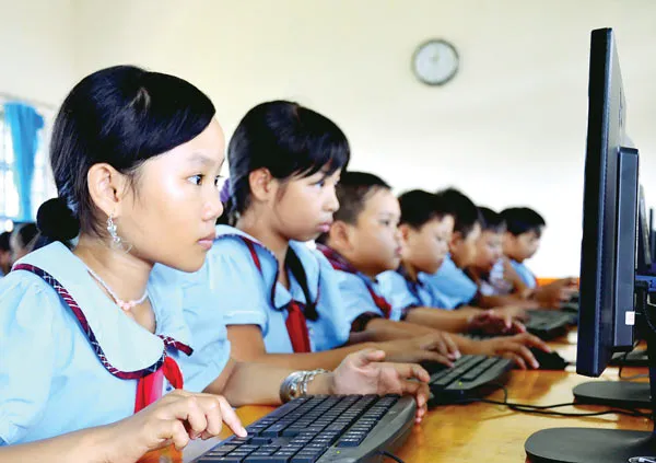 Năm học mới của học sinh vùng sâu ảnh 6
