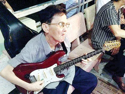 Nhạc sĩ Văn Bền qua đời