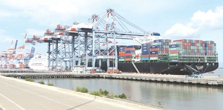 A corner of Cai Mep International Terminal in southern Ba Ria - Vung Tau Province. NA deputies yesterday discussed a socio-economic development plan and the State's budget for the remainder of the year and next year. (Photo: VNA/VNS)