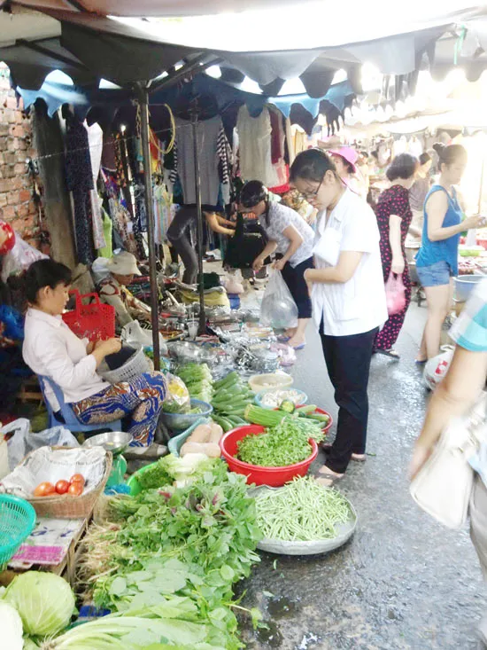 Có kịp giải tỏa xong chợ tự phát vào cuối năm nay?