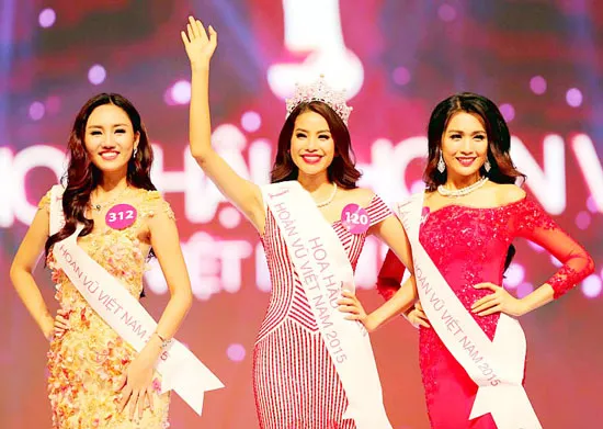 Phạm Thị Hương đăng quang Hoa hậu Hoàn vũ Việt Nam 2015