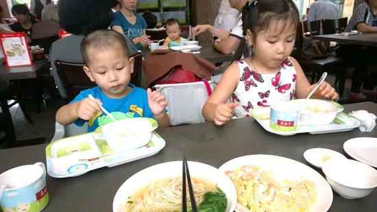 Bất hợp lý dinh dưỡng ở trẻ