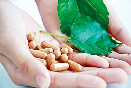 Thực phẩm chức năng làm hàng chục ngàn người nhập viện