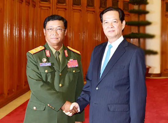 Giữ gìn mối quan hệ đặc biệt Lào - Việt Nam