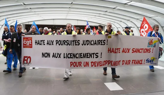 Nhân viên Air France biểu tình phản đối cắt giảm việc làm