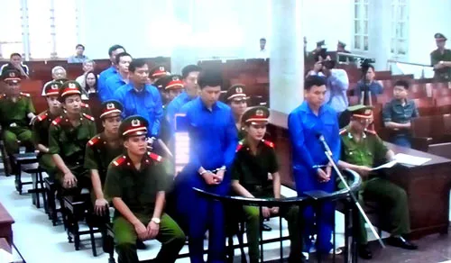 Xét xử 6 cựu quan chức đường sắt nhận “lót tay” 11 tỷ đồng