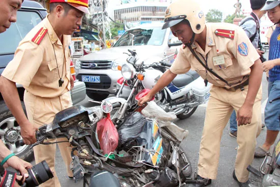 Có triệt được “xe mù”?