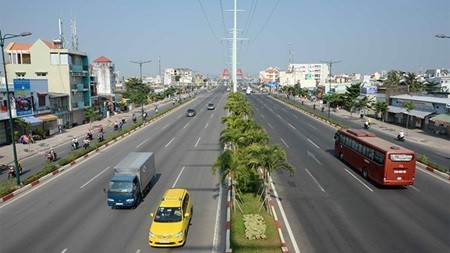 Construction on the first rapid bus line of HCM City is scheduled to begin in January 2017 with total investment of over US$137million. — Photo thanhnien.com.vn