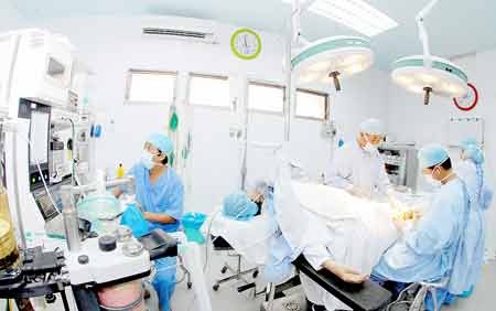 Investors will receive free interest loans to build hospitals and schools in HCMC. In the photo is Trieu An Hospital (Photo: SGGP)