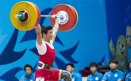 Thach Kim Tuan is Viet Nam's medal hope at the World Weightlifting Championships in Houston, the US, tomorrow. — Photo tdtt.gov.vn