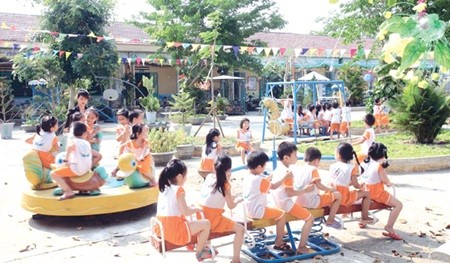 Children at Tam Phuoc Commune Kindergarten in Phu Ninh District, Quang Nam Province. National Assembly deputies discussed changing the age of responsibility of children during the session yesterday. — VNA/VNS Dinh Hue