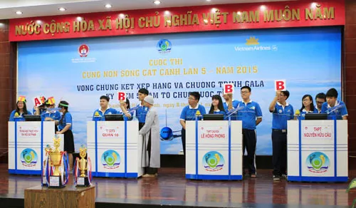Trường THPT chuyên Lê Hồng Phong đạt giải nhất cuộc thi “Cùng non sông cất cánh” năm 2015
